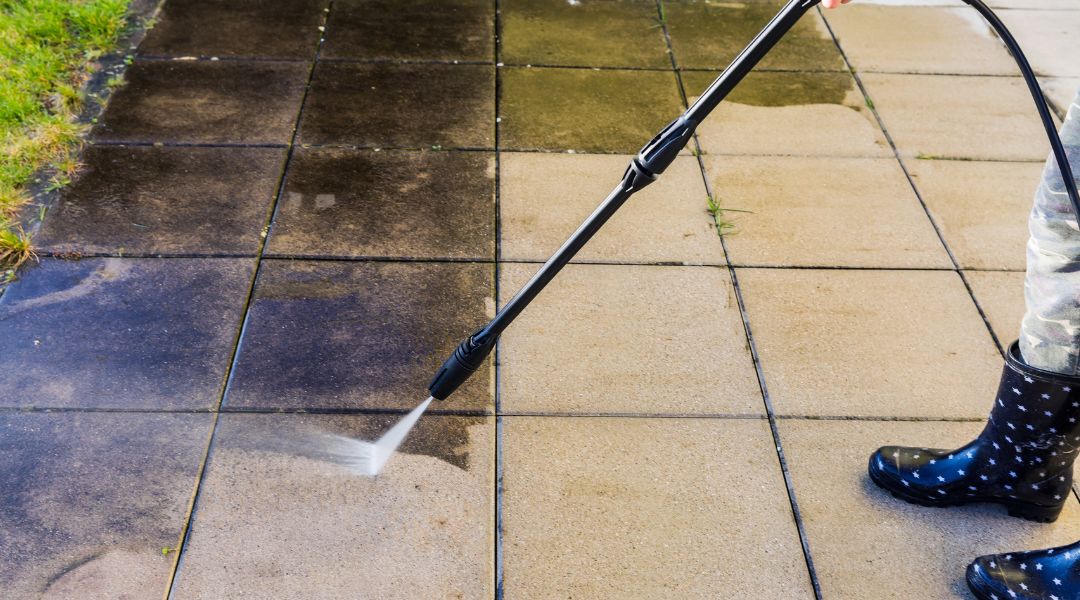 High-Pressure Washing